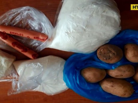 2 колбаски и 6 гнилых картофелин выдали на месяц детям из бедных семей в Карелии