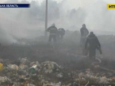 Масштабные пожары продолжают бушевать в разных регионах Украины