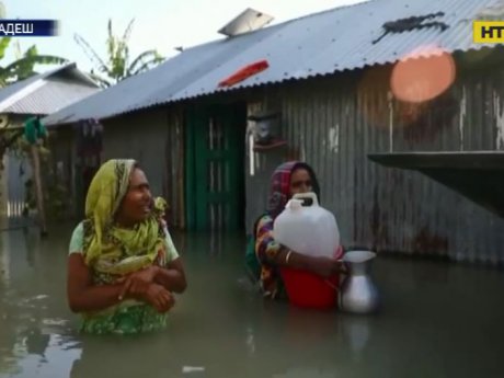 Жертвами муссонных ливней в Южной Азии стали более 250 человек