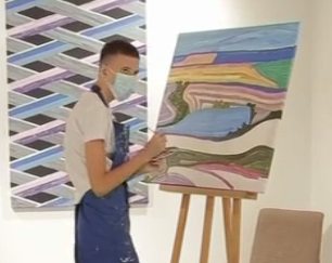 В Черновцах состоялась выставка подростка, который создает удивительные картины