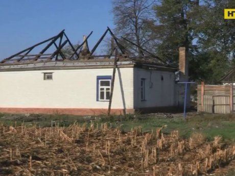 В Черкасской области женщина плеснула в печь бензина и сожгла дом