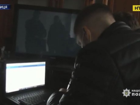 В Виннице задержали парня, который распространял в сети интимные фото бывшей возлюбленной