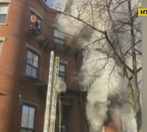 В Бостоне с горящей высотки спаслась женщина с двумя малолетними детьми