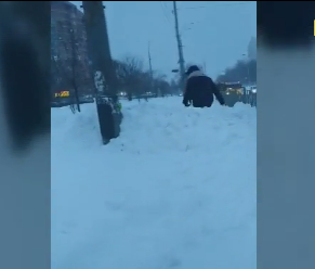30 сантиметров снега выпало в Киеве за последние двое суток