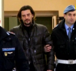 Экс-футболиста сборной Италии арестовали за выращивание марихуаны