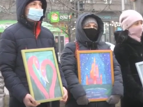 В Запорожье состоялся митинг в годовщину трагической гибели Анны Ждан