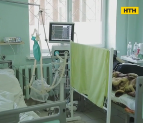 В Черновцах расследуют смерть провизора аптеки военного госпиталя, после вакцинации против коронавируса