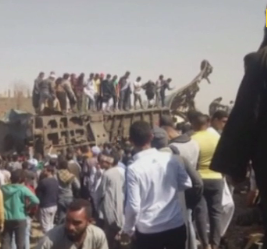 На железной дороге в Египте столкнулись два поезда, погибли 32 человека