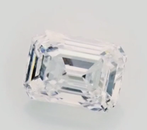 На аукціоні в Женеві виставлять на продаж один з найбільших у світі діамантів