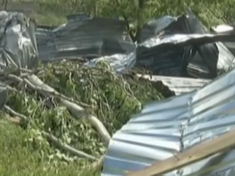 Более 1 миллиона гривен убытков нанес мощный ураган на Херсонщине