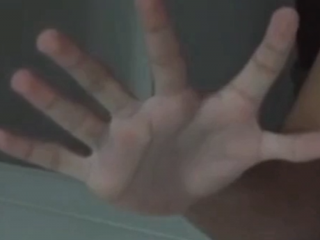 Науковці встановили, що людям було б корисно мати на руках замість десяти - дванадцять пальців