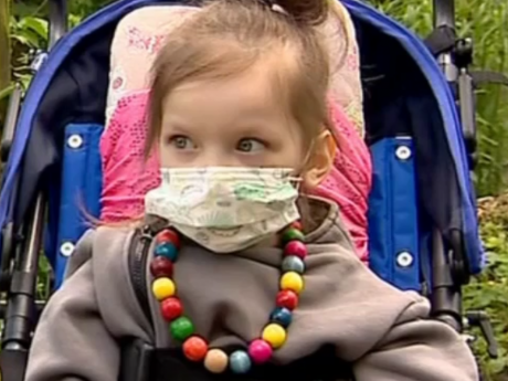 5-річній Ларі з Києва дуже потрібна допомога небайдужих українців