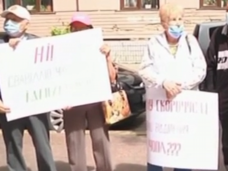 Из-за сокращения отделений психбольницы в Черновцах больные могут остаться без необходимой медицинской помощи