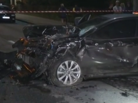 Автомобіль розірвало навпіл у моторошній аварії на Івано-Франківщині
