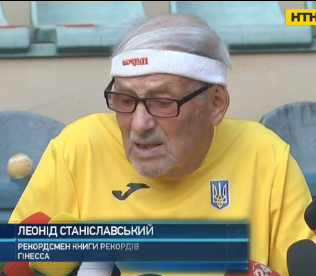 Дедушка из Харькова стал самым старшим теннисистом, который участвует в соревнованиях