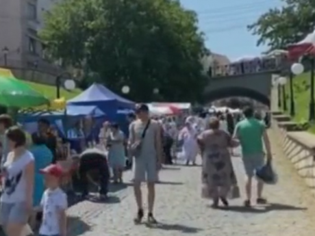 До Чернівців повернувся легендарний Петрівський ярмарок