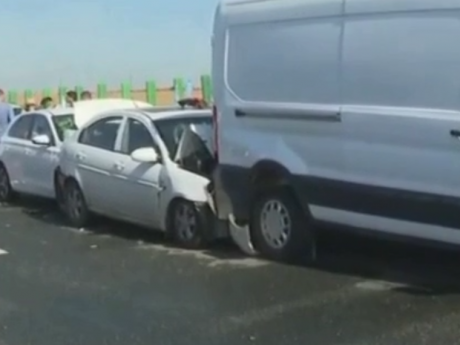 Сразу 55 автомобилей попали в масштабную аварию в Румынии