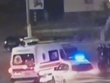 В Мелитополе пассажирка выпала из машины прямо во время движения