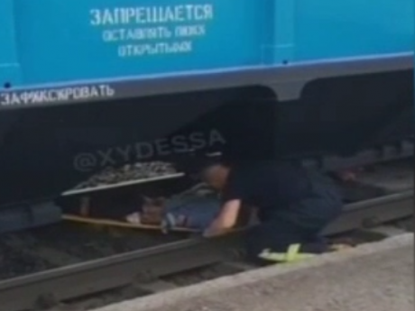 В Одесской области 33-летний мужчина лег под поезд