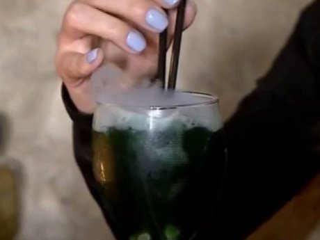 Продаж алкогольних напоїв зокрема популярних коктейлів у ресторанах та кафе для працівників міг стати справжнім квестом
