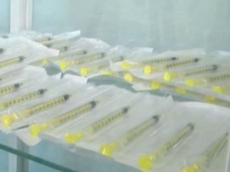 Не вакцинированная полуторагодовалая девочка из Ровенской области, что подхватила один из самых страшных вирусов уже не становится ноги