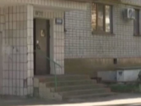 На Рівненщині 49-річна жінка випала з балкона третього поверху