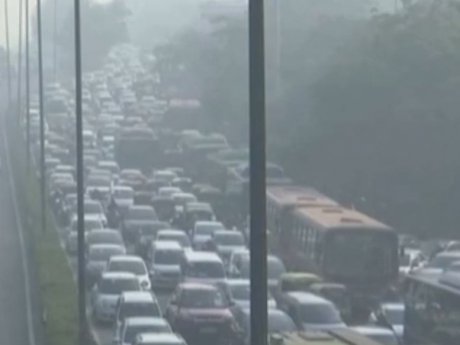 В столице Индии из-за ядовитого смога ввели локдаун