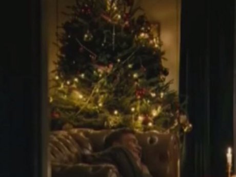 В Норвегии к Рождеству сделали романтическую рекламу о Санте-гее