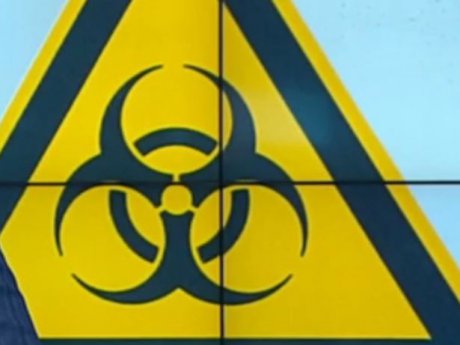 Сотни хранилищ опасных химикатов расположены под открытым небом, рядом с населенными пунктами в Одесской области.