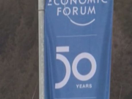 Всемирный экономический форум в Давосе, который должен был состояться с 17 по 21 января, был отменен из-за нового варианта коронавируса омикрон
