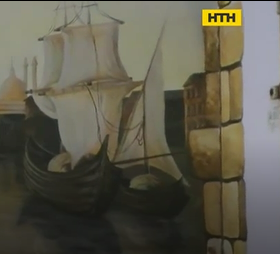 У Миколаєві художниця-аматор перетворила під'їзд будинку на справжню картинну галерею