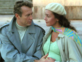 Фильм "Двойная фамилия"